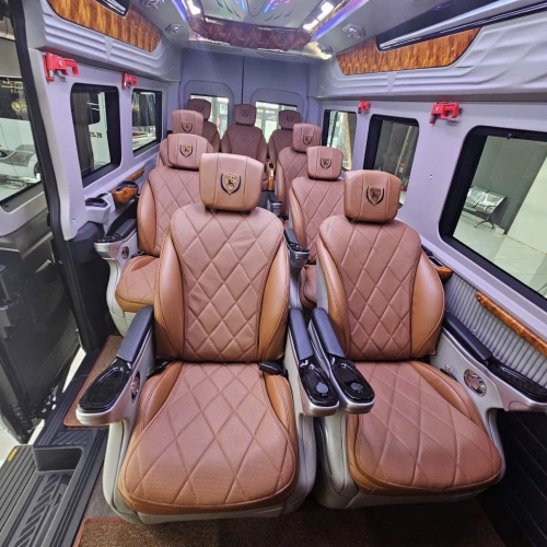 Luxury Car 9 - 11 chỗ 